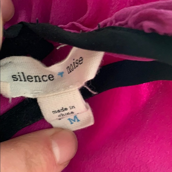 silence + noise front zipper MAGENTA tank. T back - Picture 3 of 6